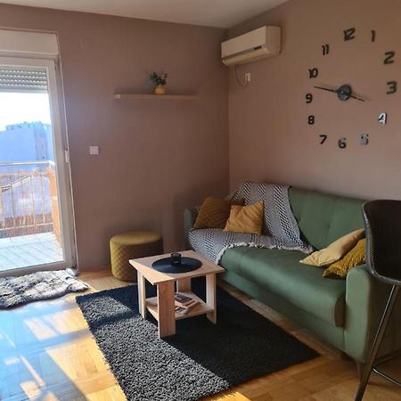 Apartman *Joy* Eszék Kültér fotó