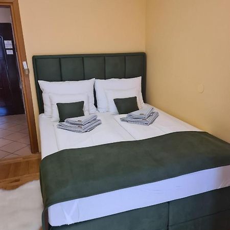 Apartman *Joy* Eszék Kültér fotó