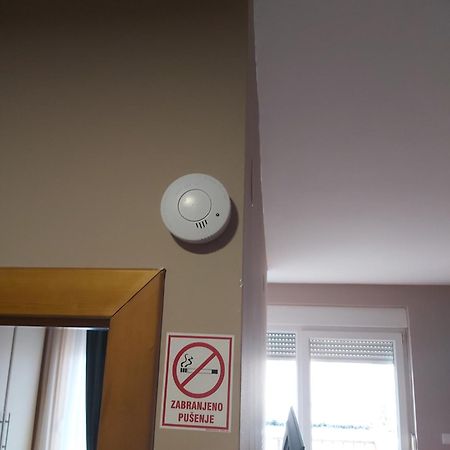 Apartman *Joy* Eszék Kültér fotó